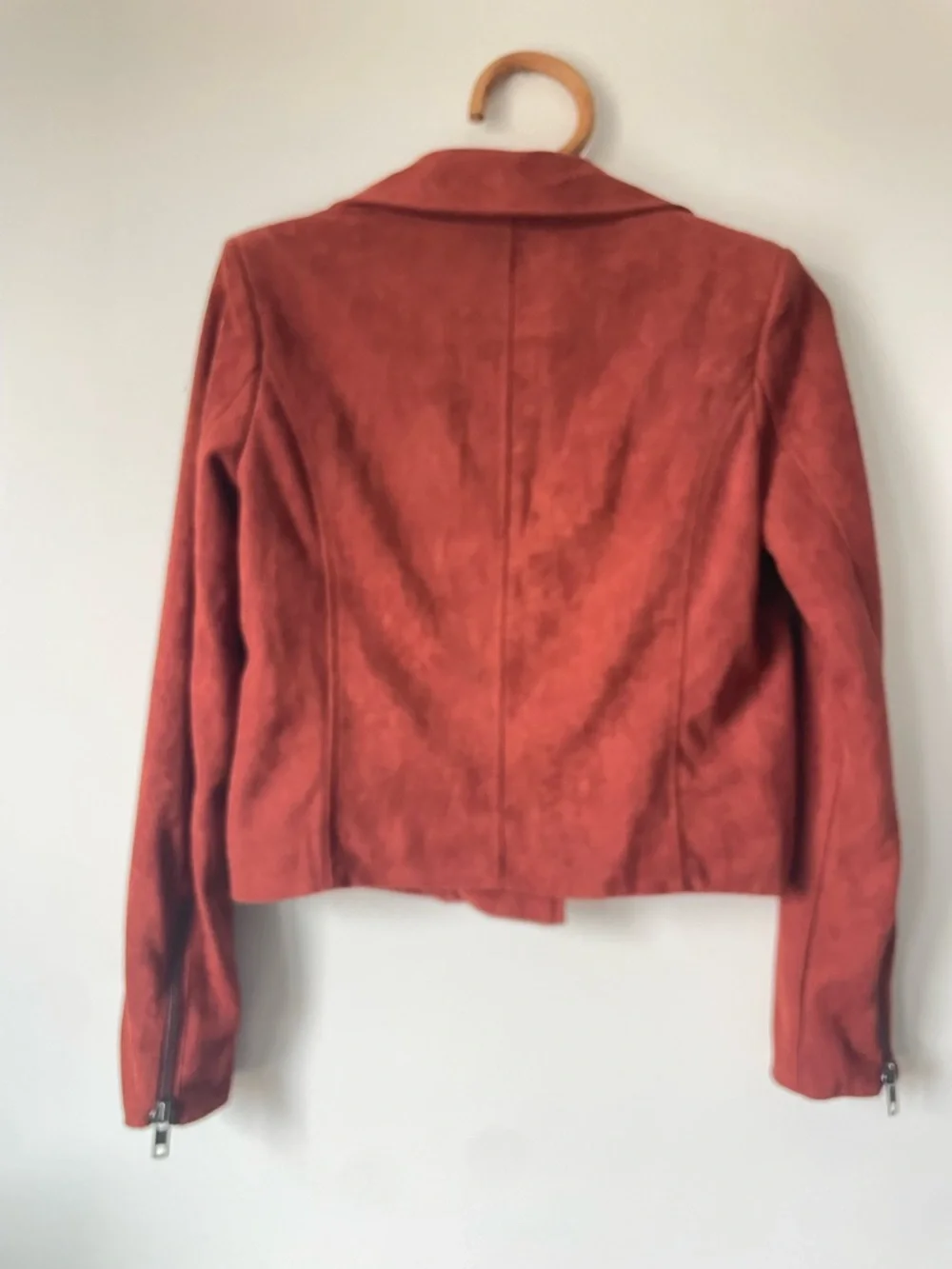 ASTR the Label Rust Faux Suede Moto Crop Jacket XS $90 - Picture 5 of 10